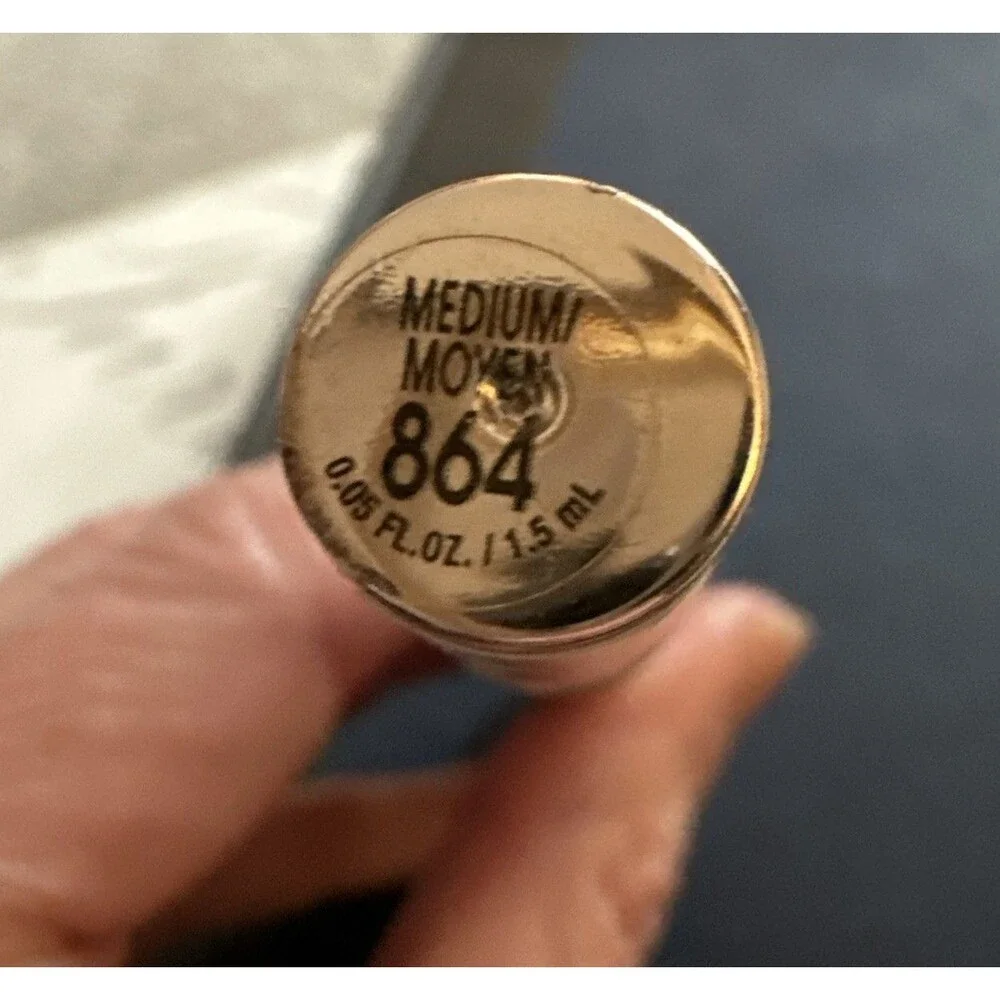 L'Oréal Paris Magic Lumi Highlighter Medium 864